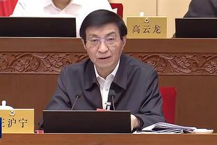 福克斯：赢得比赛是件好事 但显然我们必须做得更好